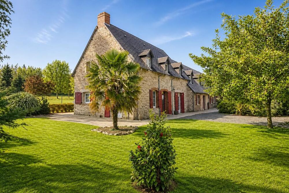 Vente Maison Maison de 15 pièces de 308 m² à Isigny-le-Buat Isigny le buat