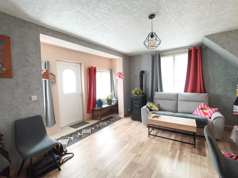 Vente Maison 29540 Spezet maison de plain pied 2 chambres garage garage, cour et jardin Spezet