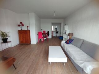  Appartement à louer 3 pièces 73 m²