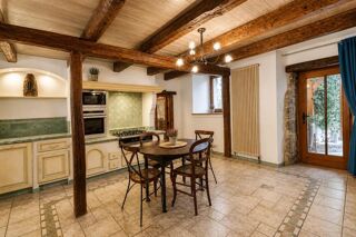  Propriété/château à vendre 15 + pièces 290 m²