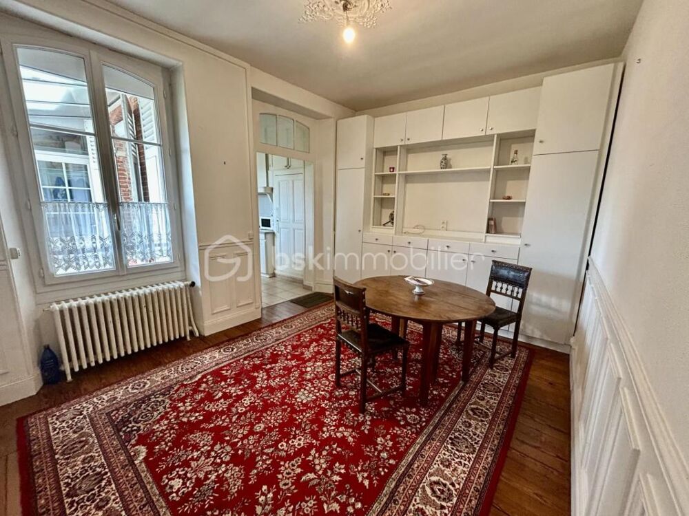 APPARTEMENT AU COEUR DE MONTEREAU