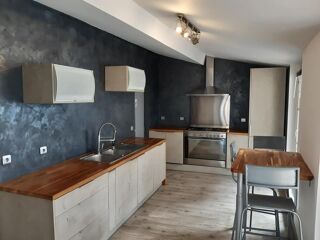  Appartement à louer 6 pièces 125 m²