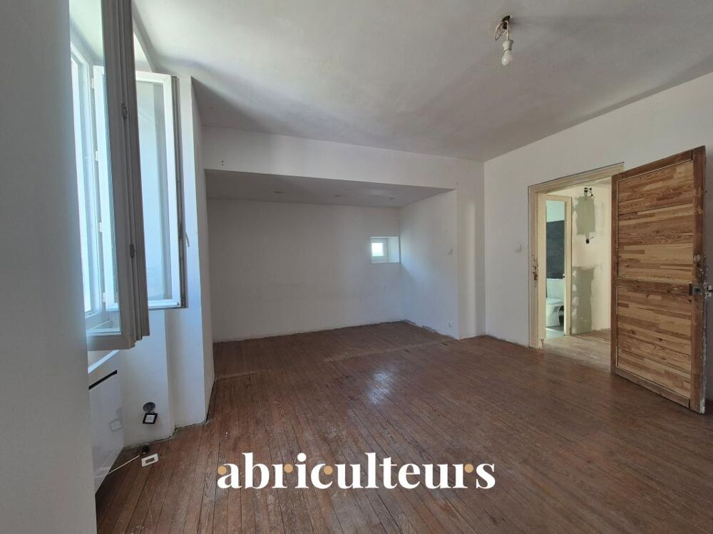 Vente Maison Maison à rénover de avec un appartement indépendant à Jarnac (16200) Jarnac