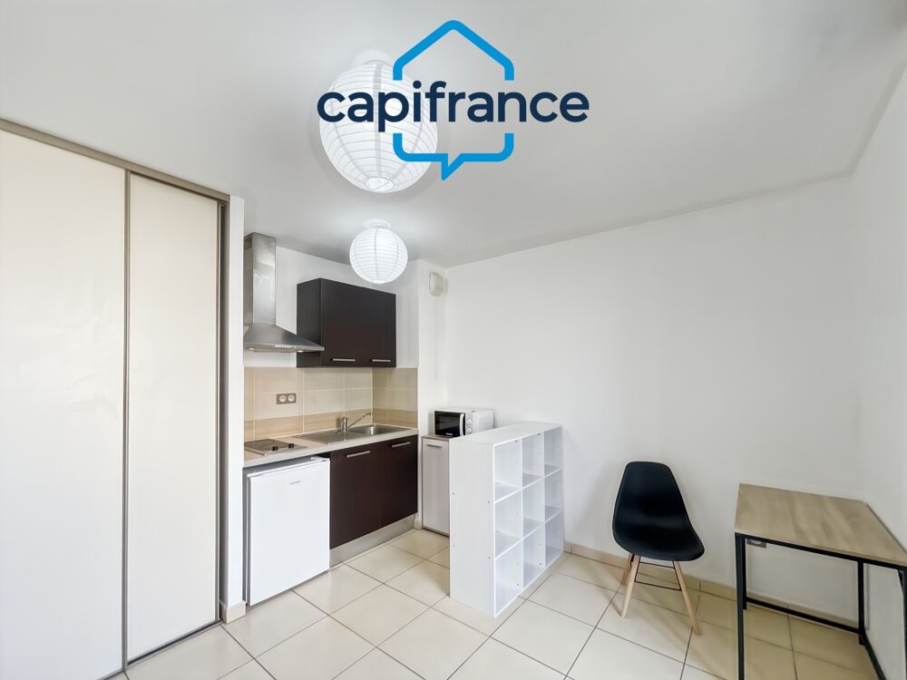 Appartement Meublé à louer 1 pièces avec emplacement parking à Sainte-Clotilde (974)