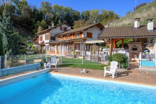  Maison  vendre 7 pices 230 m