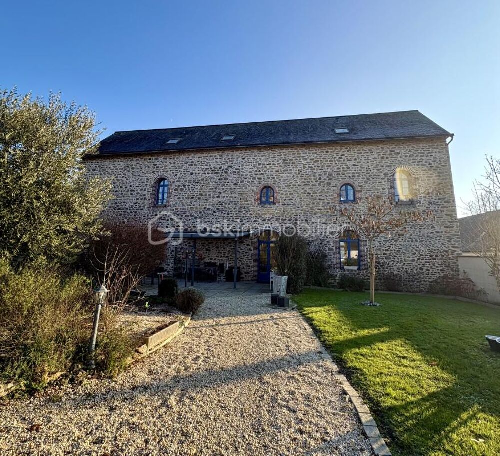 Maison 9 pièces 297 m² · à Montsurs · 297 m² · 463 500 €