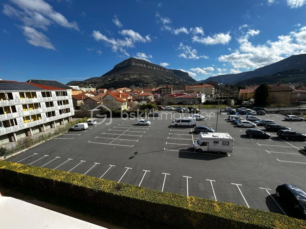 Appartement T4 avec VERANDA / PAKING PRIVATIF / CAVE