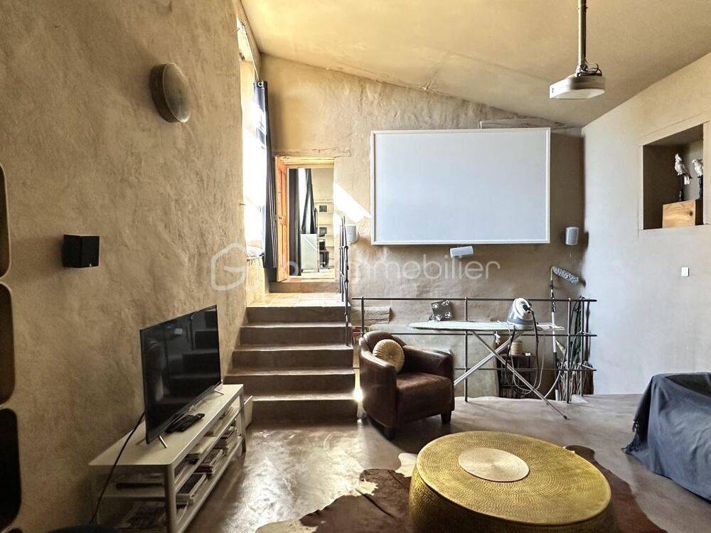 Maison ancienne en pierre rénovée  210 m²  jardin et bassin  Saint-Michel-lObservatoire