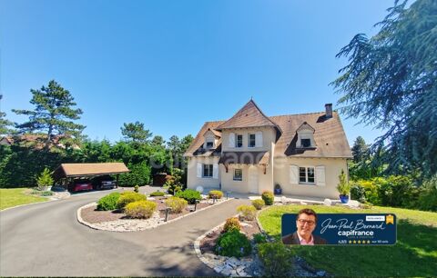   Givry (71) Maison à vendre de 250.43 m² - 6 pièces - terrain de 3 373 m² piscine ! Maison - 8 pièce(s) - 250 m²