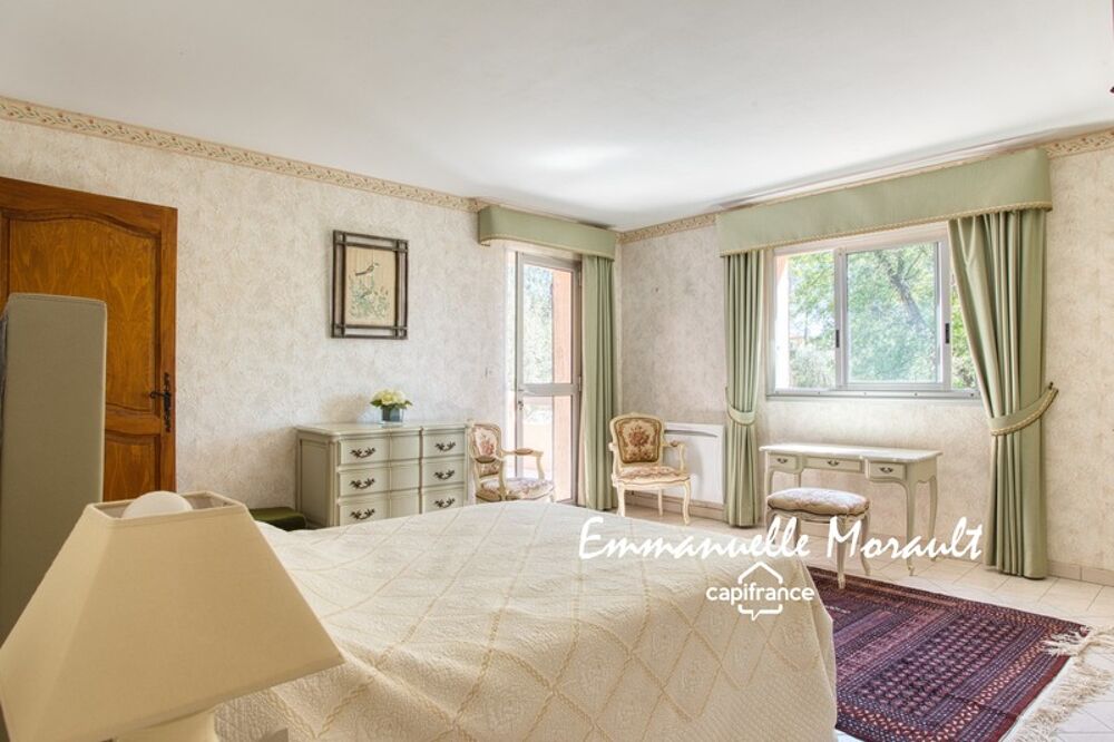 � vendre  Villa Bagnols-en-For�t (83600)