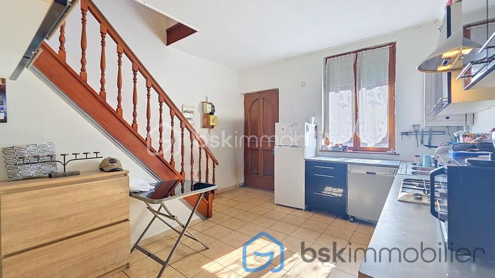 MAISON A VENDRE AVEC LOCATAIRES