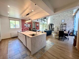 Maison à vendre 7 pièces 221 m²