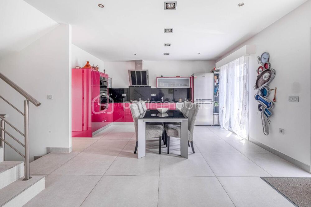 Maison familiale contemporaine avec terrasse et confort premium  Champigny-sur-Marne