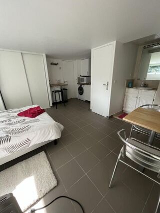  Appartement à louer 1 pièce 25 m²
