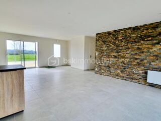  Maison 5 pi�ces 106 m� Chey