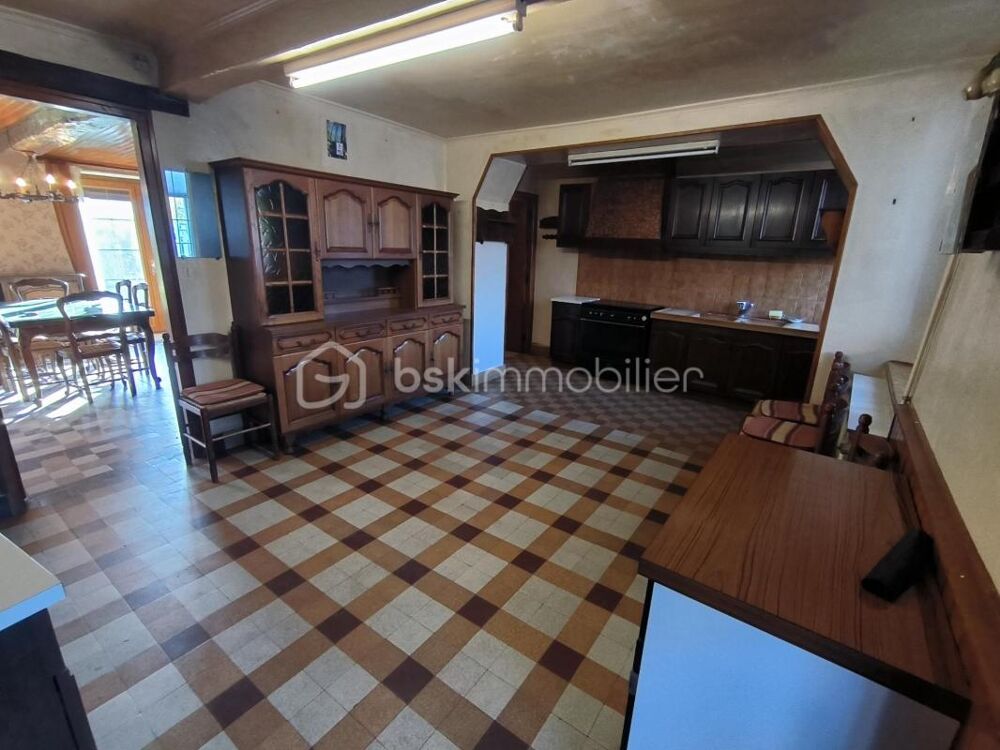 Maison 4 pièces avec dépendances sur 4447m² de terrain