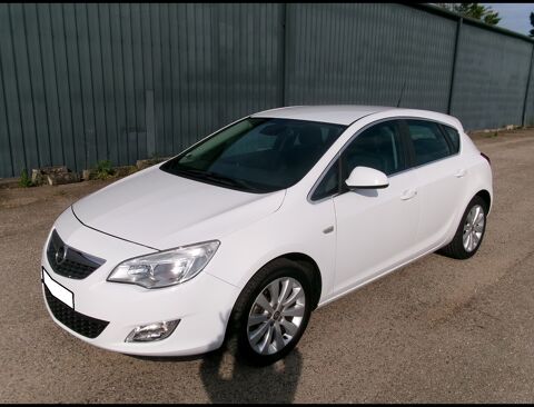 Opel Astra 1.4T 120 COSMO BVM 2012 occasion Montluçon 03100