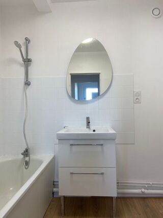  Appartement à louer 2 pièces 37 m²