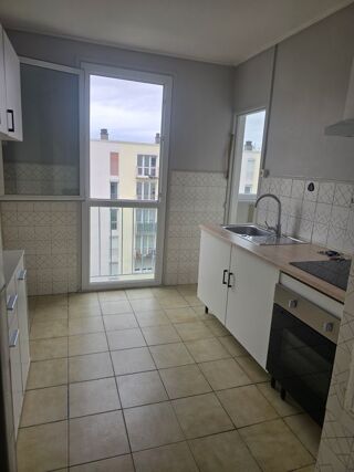  Appartement à louer 3 pièces 57 m²