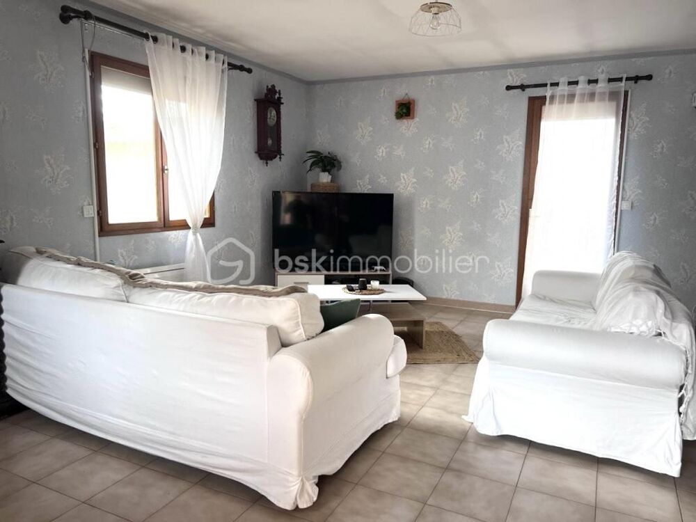 Vente Maison Maison F3 à rafraichir de plain pied de 94,46  m2, 2 chambres sur 191 m2 de terrain Frontignan