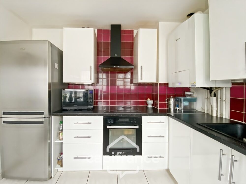 Maison à vendre à BAILLY ROMAINVILLIERS (77) 8 pièces  6 chambres  141 m²  Terrasse - Jardin - Garage