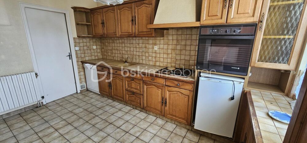 Vente Maison FORT POTENTIEL, MAISON ANCIENNE, 3 CHAMBRES, COMBLES, GARAGES, JARDIN Saint james