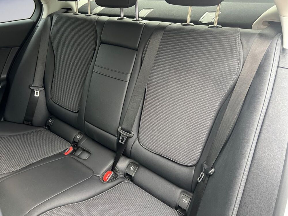 Classe C V 220 D 4MATIC BUSINESS LINE 9G-TRONIC 2022 occasion 55800 Contrisson