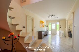  Villa à vendre 7 pièces 240 m²