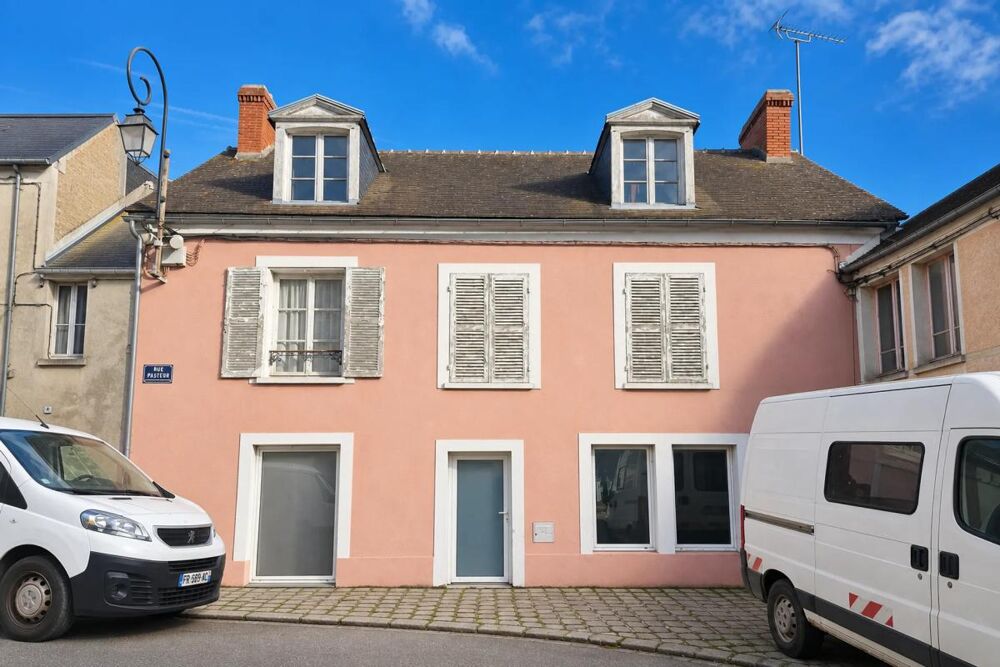 Immeuble de caractère avec local professionnel et habitation
