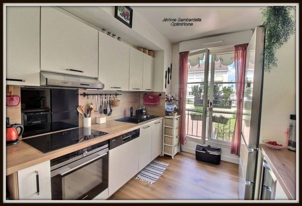 Vente Appartement Appartement 5 pièces avec balcon et parkings à vendre à ORGEVAL (78) Orgeval