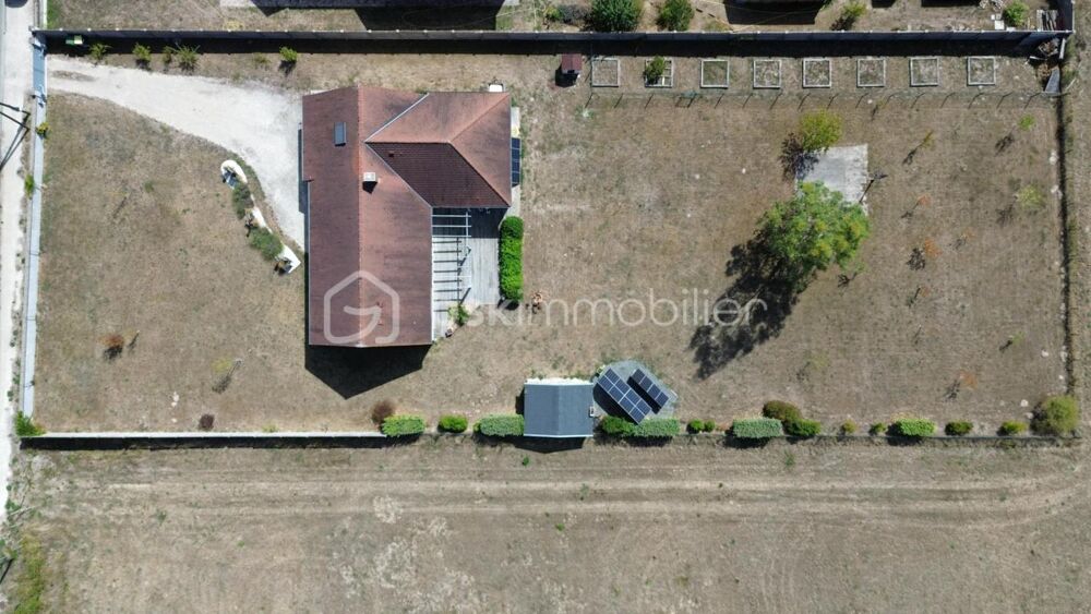 Vente Maison Grande maison familiale de 193 m² – 5 chambres – Terrain de 2 488 m² sans vis-à-vis Chanteau