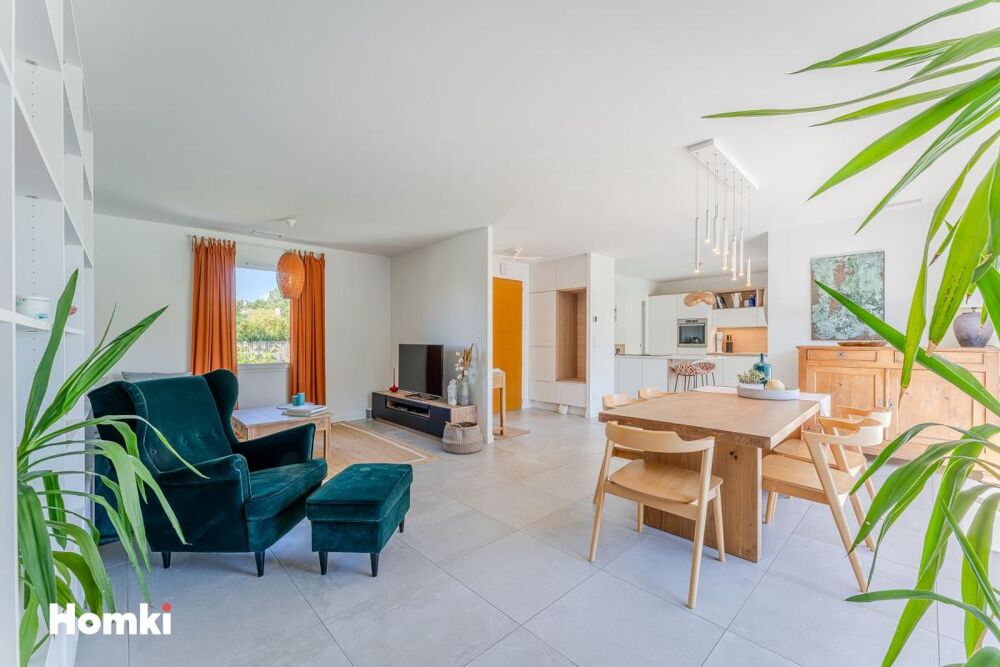 Vente Maison SANGUINET – Maison récente avec piscine, grand terrain et accès direct à la forêt Sanguinet