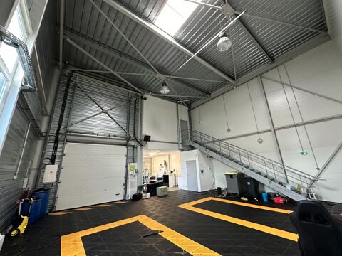   Local d'activité à louer GREZIEU LA VARENNE (69), d'une surface de 160 m² environ 