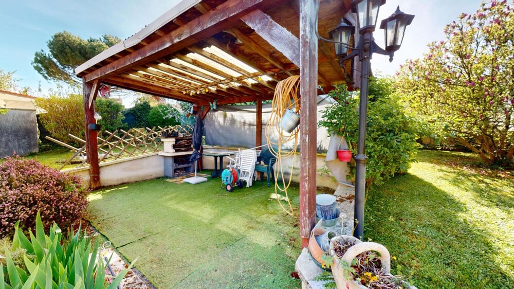 Maison de plain pied 160 m2 Choisy En Brie 7 pièce(s) 226 500