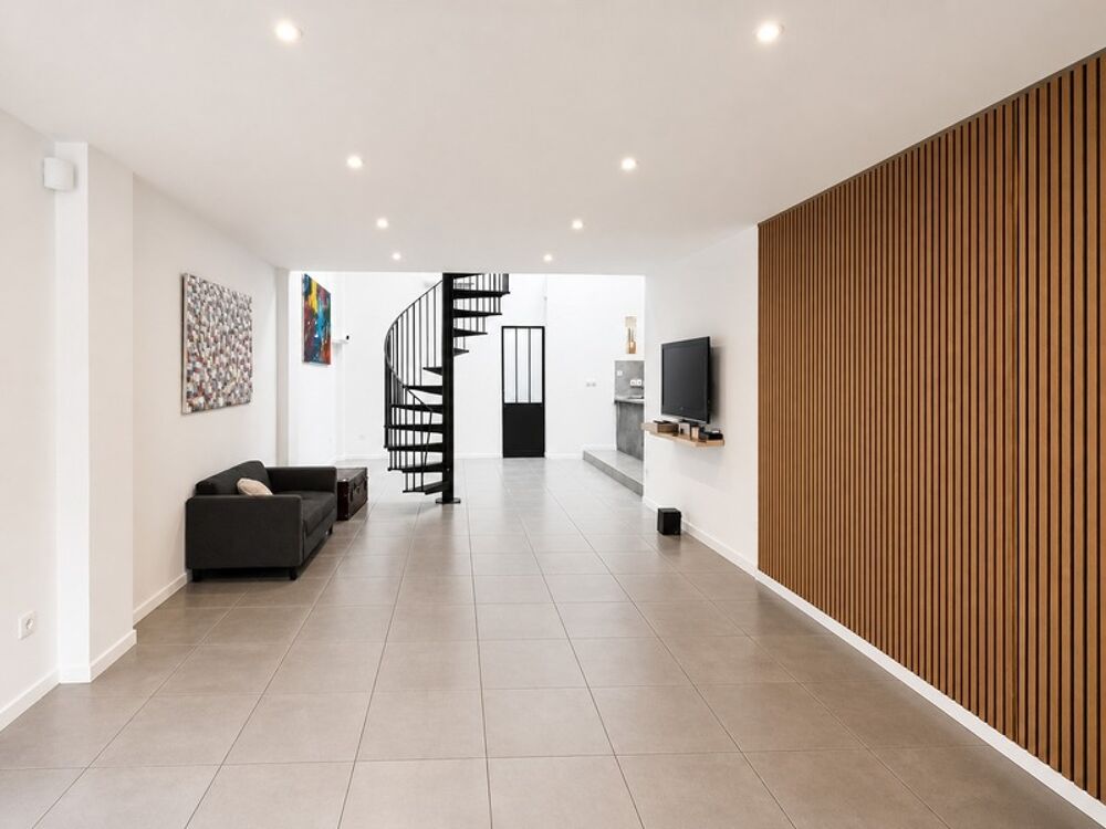Maison esprit LOFT proche métro, avec dépendance. Pour famille ou activité professionnelle