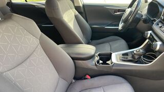 RAV 4 2.5 VVTi 218 Hybrid 2WD E-CVT Dynamic Business 2019 occasion 17100 Saintes