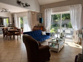  Maison à vendre 7 pièces 233 m²