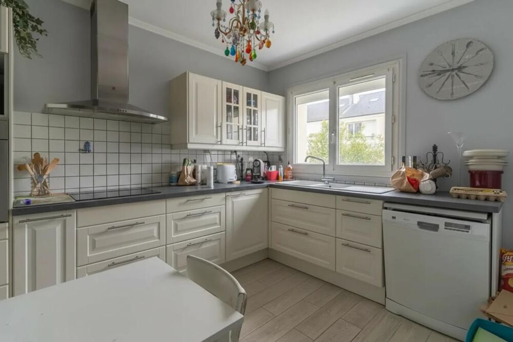 Vente Maison Maison rénovée 4 pièces à Maurepas Maurepas