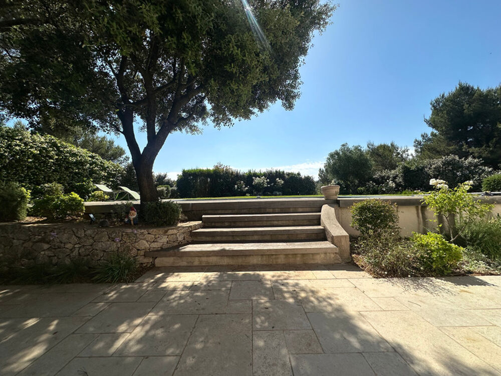 AIX EN PROVENCE LA DURANNE - Maison 159M2 -Double garage 80m2 -T3 50m2 - Terrain 1236m2
