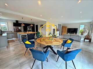  Maison à vendre 10 pièces 164 m²