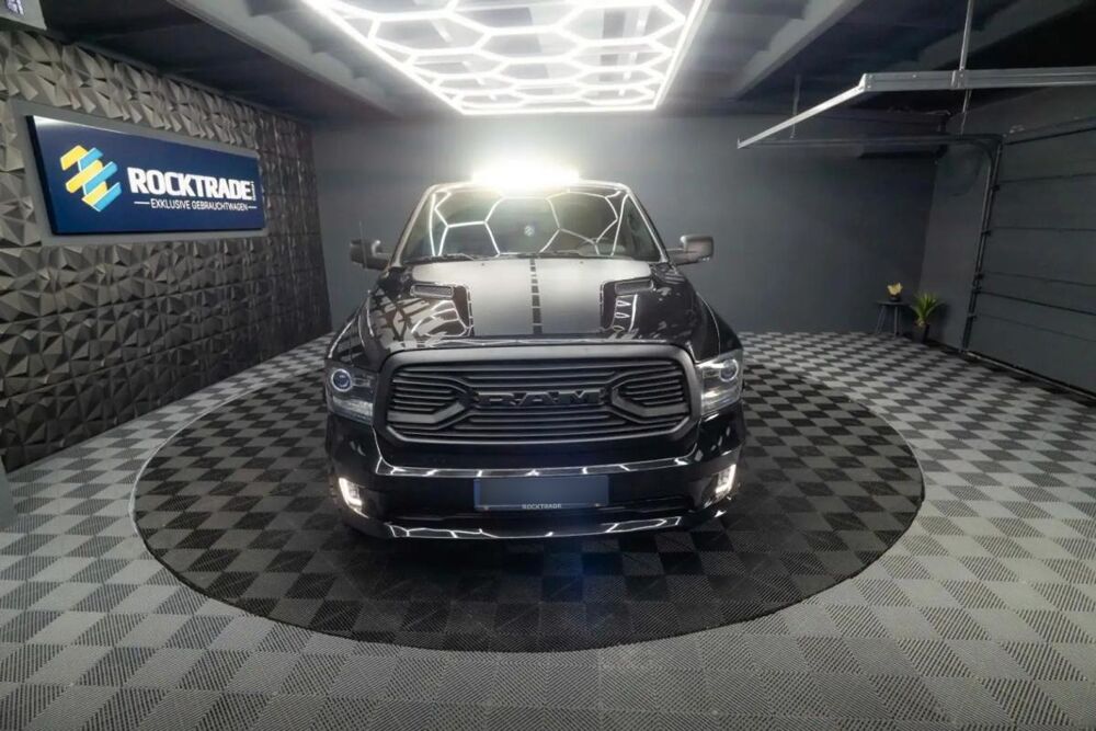 RAM 5.7 V8 HEMI 4x4 Off-Road Night Package – LED 2022 occasion 33000 Bordeaux