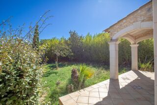  Villa à vendre 15 + pièces 260 m²