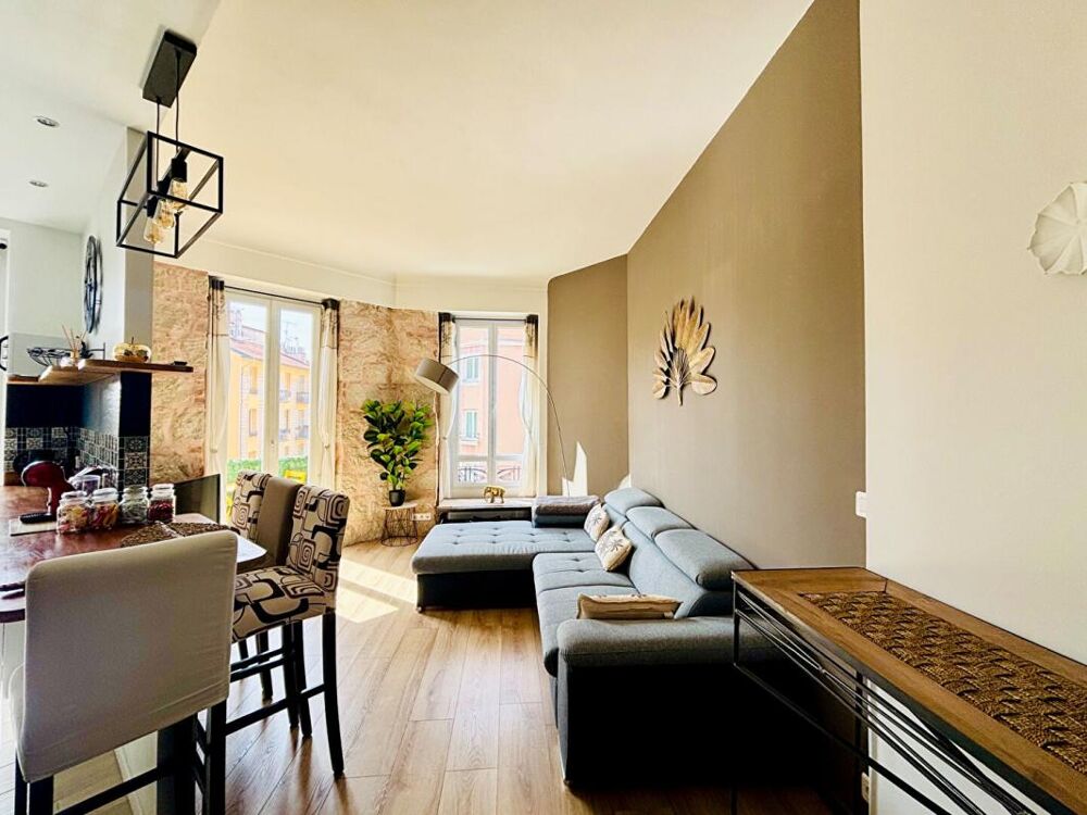 Appartement Nice vieux port 2 pièces 45 m2 avec balcon