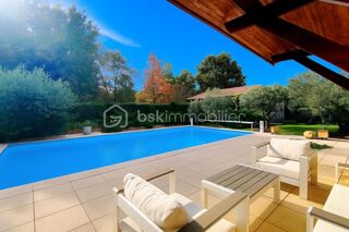  Villa à vendre 6 pièces 204 m²