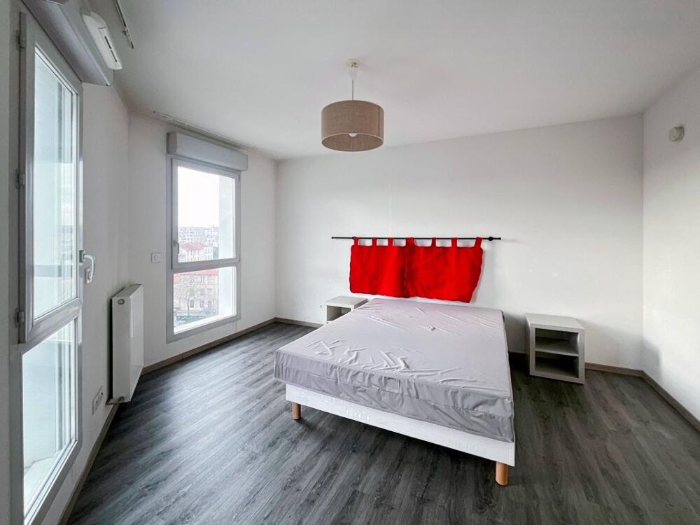 Location Appartement T2 meublé au 52 rue Antoine Lumière Lyon 8