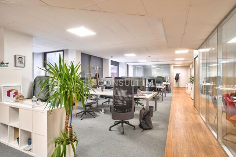 A SAISIR, au pied de l'A13, avec une vue sur Paris et la Seine, bureaux à Vendre 1536480 92210 Saint cloud