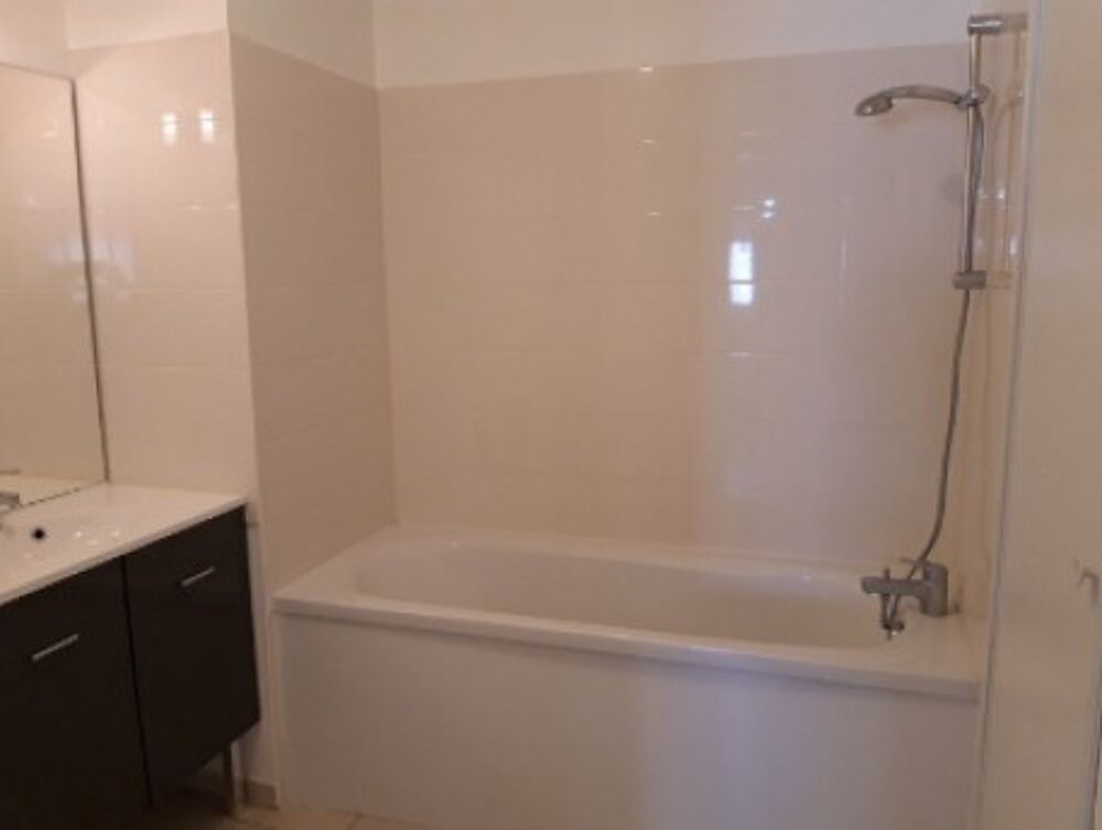 Location Appartement T2 avec balcon et parking à MERIGNAC Merignac