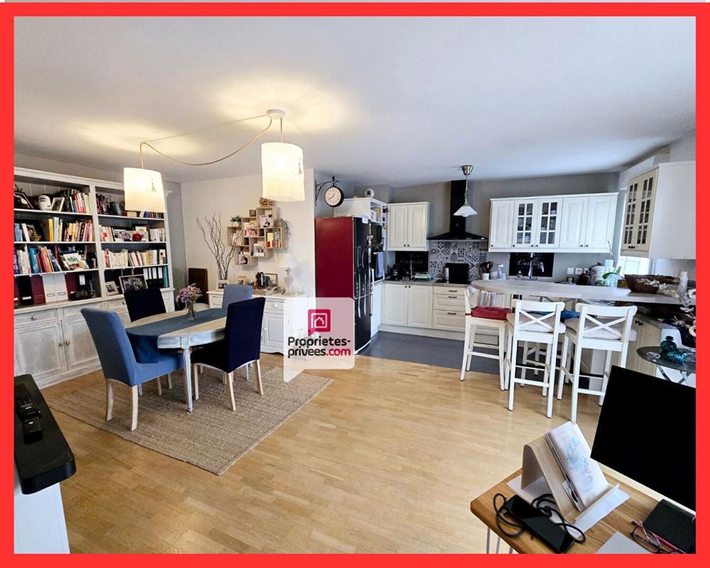 Vente Appartement 93160  NOISY LE GRAND  -  Appartement 3 pièces 66.66 m²  2 Chambres  Balcon-Double box Noisy le grand
