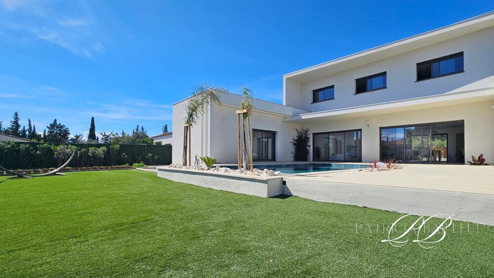 Villa contemporaine de 280 m² à Saint-Feliu d'avall