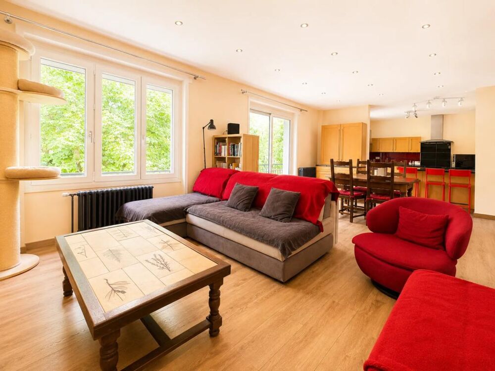Vente Appartement SUPERBE T3 DE 90M2 RÉNOVÉ AVEC BALCON, GARAGE POSSIBLE Givors